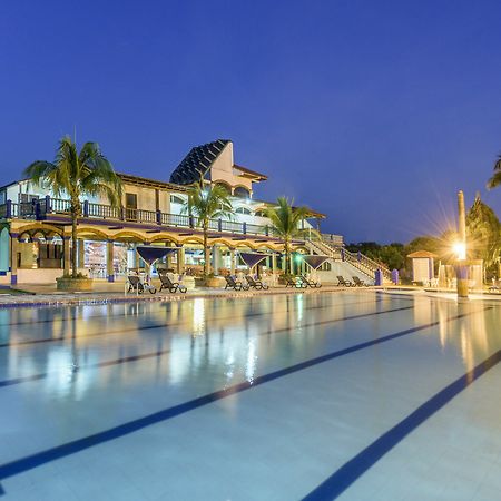 Hotel Sunrise By Hype Apiay Bagian luar foto