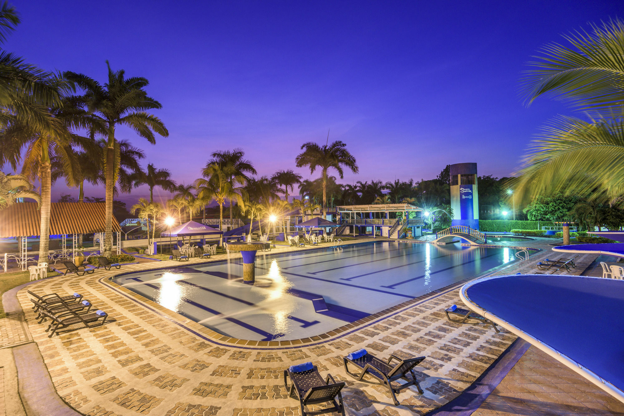 Hotel Sunrise By Hype Apiay Bagian luar foto