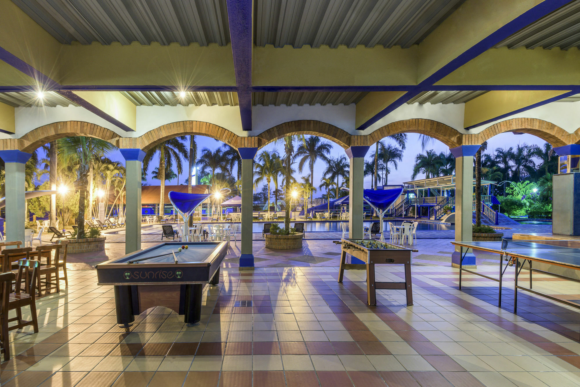 Hotel Sunrise By Hype Apiay Bagian luar foto